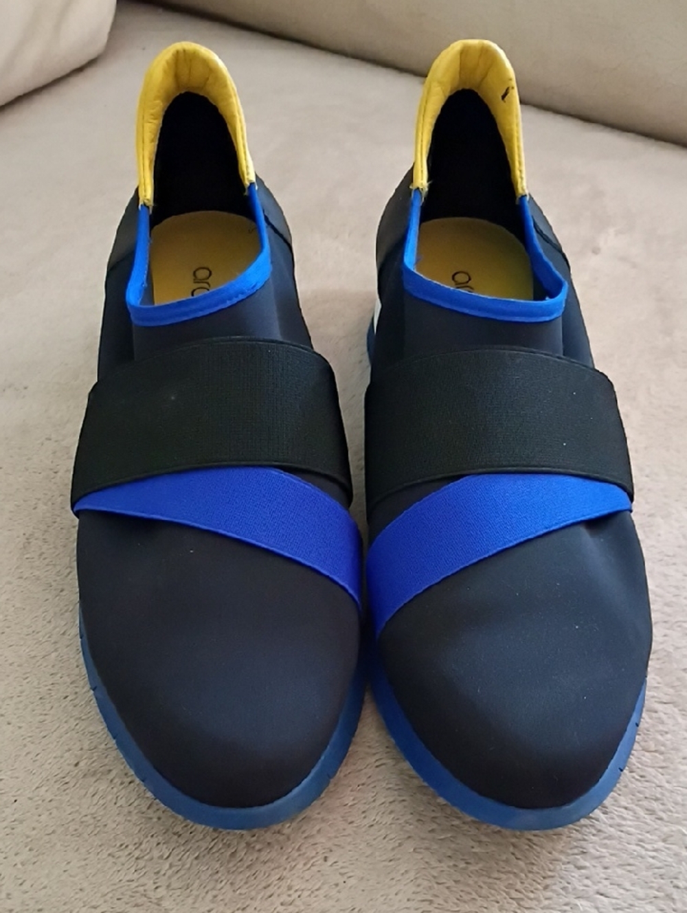 Arche Slip-On Sneakers in Black, Blue and Yellow - Picture 2 of 10